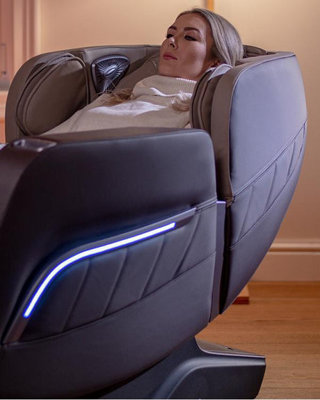 Beige leather massage chair smart voice conrtrol FocusII Relax