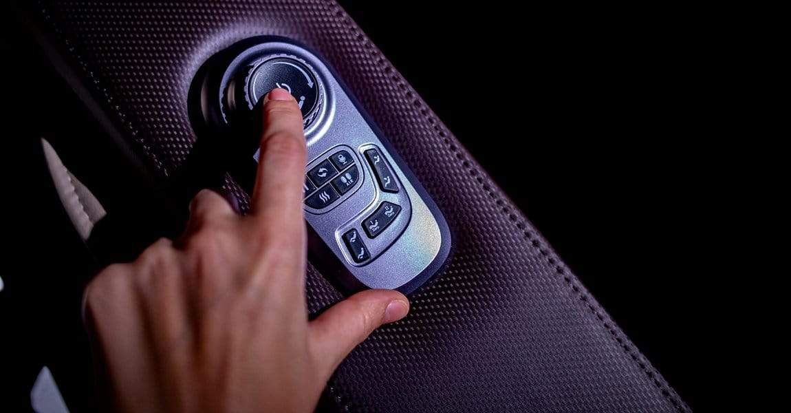 Beige leather massage chair smart voice conrtrol FocusII Relax