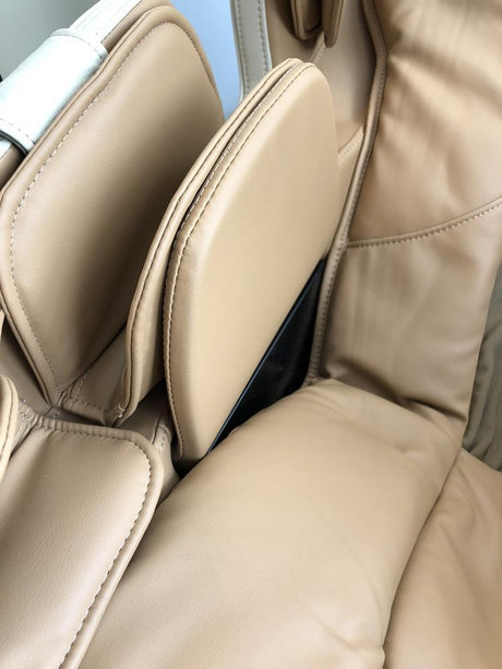 Fotoliu masaj piele bej zero gravity incalzire role ajustabile KM500L3D Focus Therapy