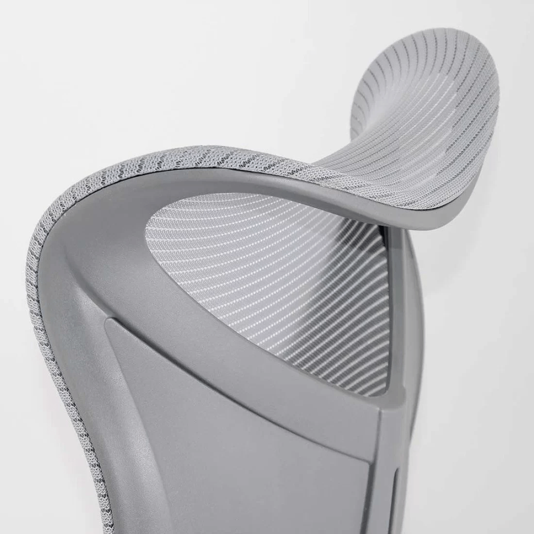 Scaun birou gri sezut buretat spatar plasa OFF634 Aeroflux
