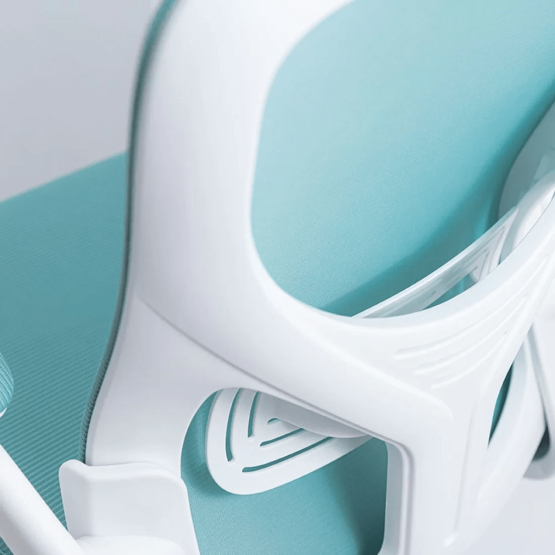 Scaun birou stofa sezut buretat brate rabatabile cadru alb OFF336 Glow