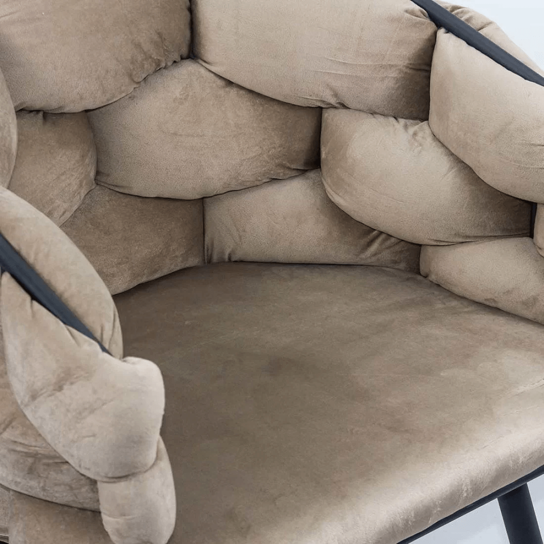 Scaun catifea bej picioare metalice BUC256 Eleonor