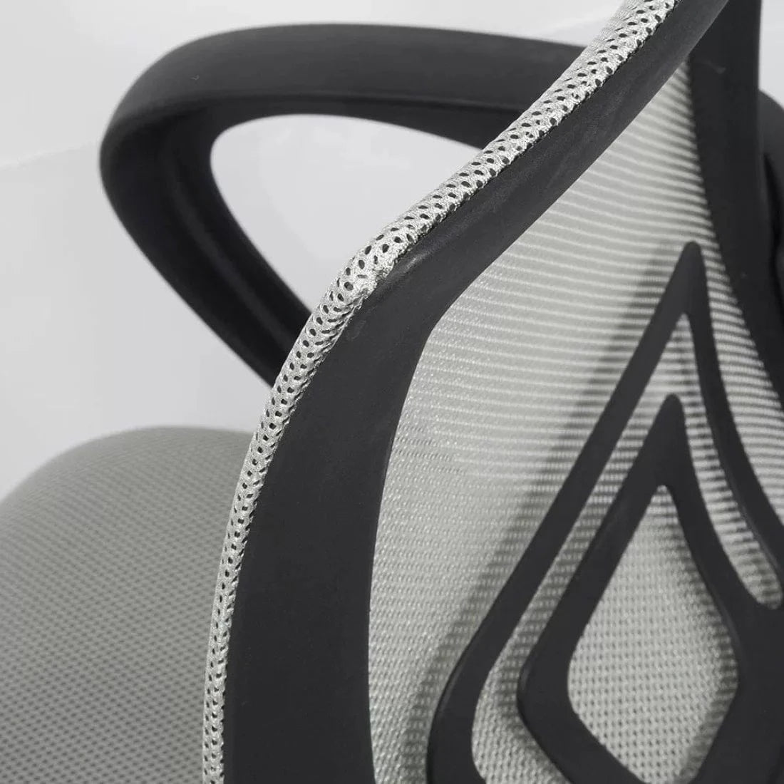 Scaun birou compact stofa sezut buretat spatar plasa OFF619 Aero Office