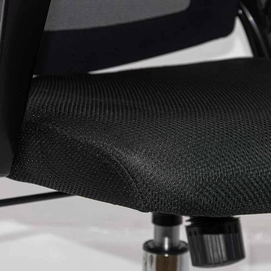 Scaun birou compact stofa sezut buretat spatar plasa OFF624M Aero Flux NEGRU